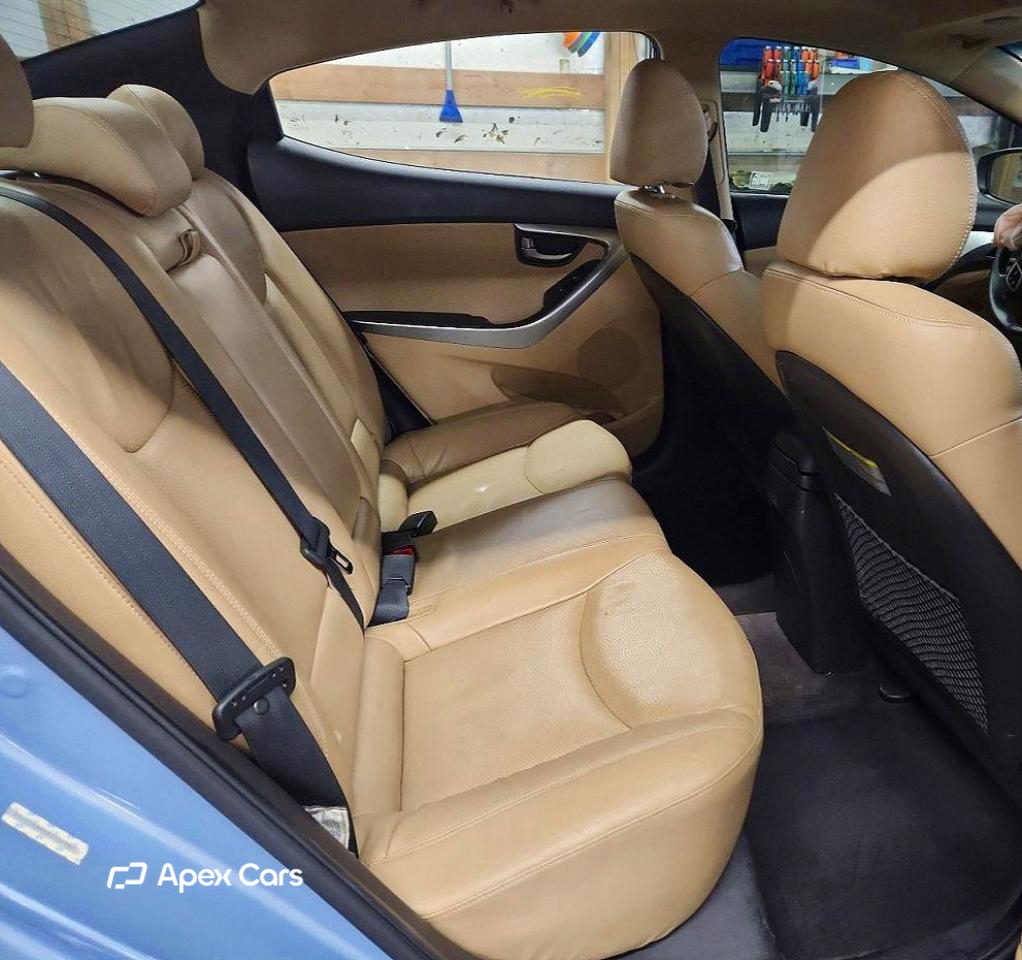 Hyundai Elantra 2011