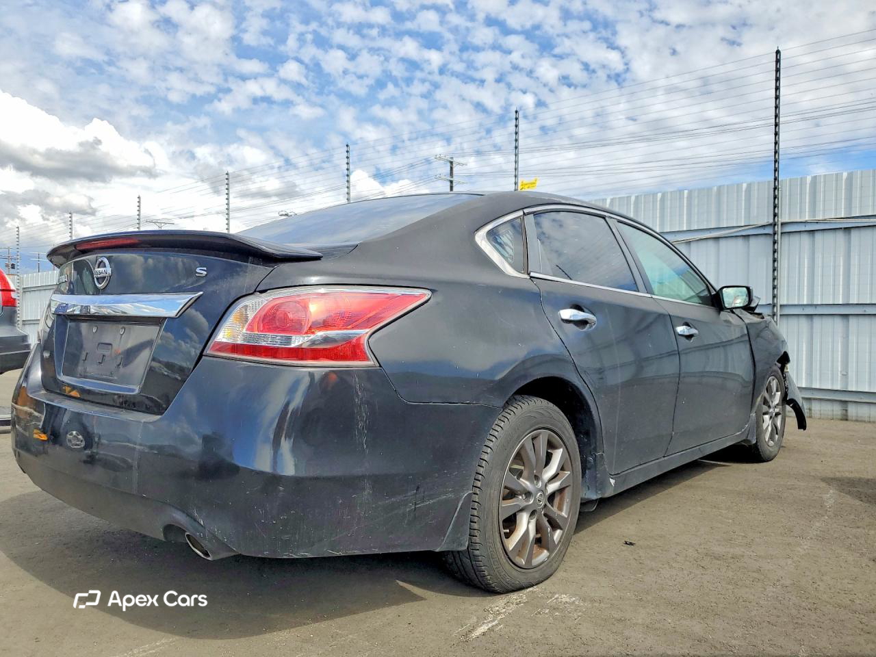 Nissan  2015