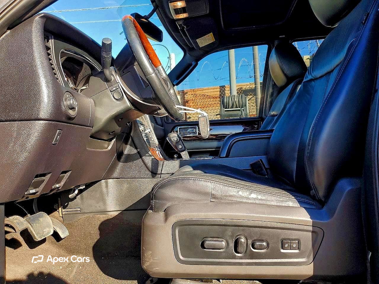 Lincoln Navigator 2015