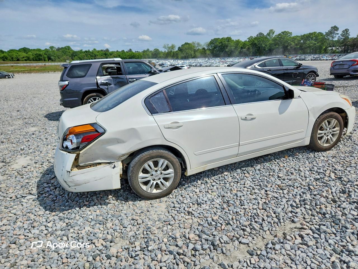 Nissan Altima 2012
