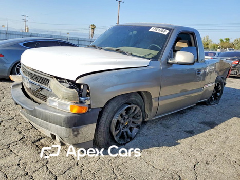 Chevrolet Silverado 2001 - Image 1 of 12