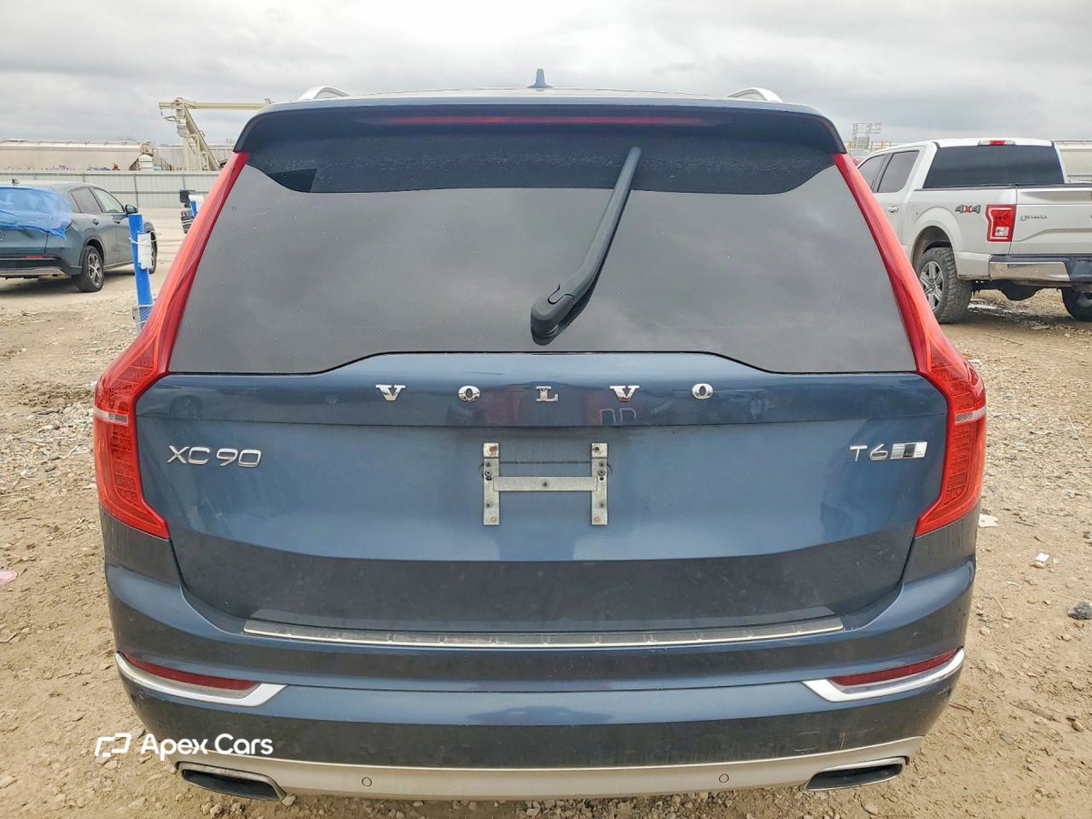 Volvo XC90 2019