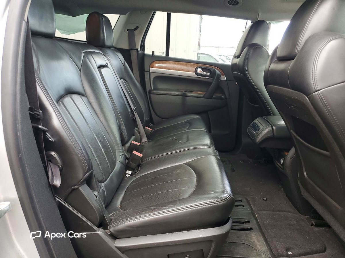Buick Enclave 2011