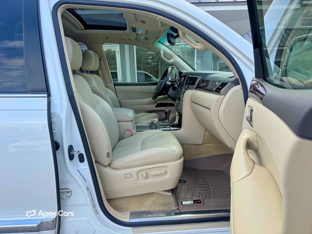 Lexus LX 2014