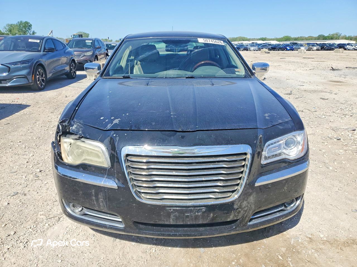 Chrysler 300 2011