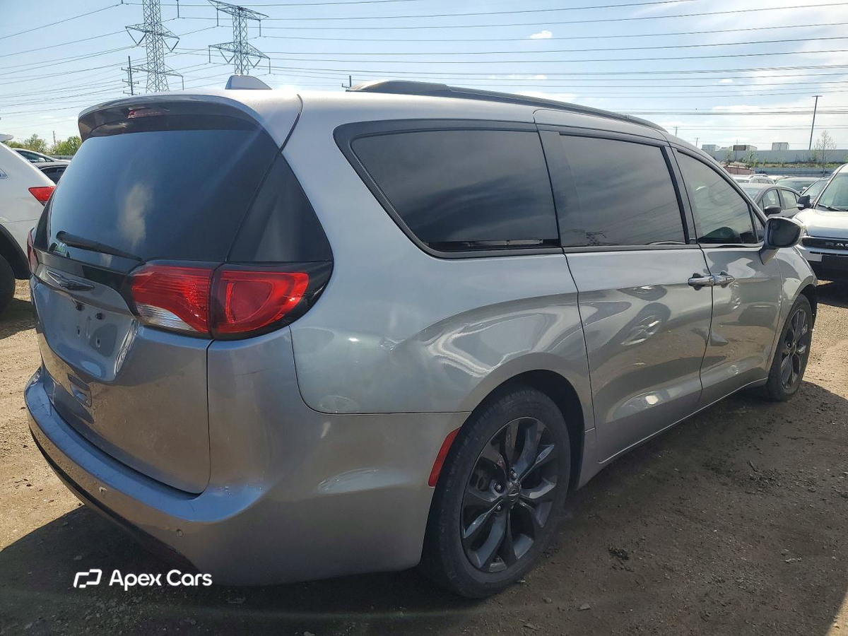 Chrysler Pacifica 2018