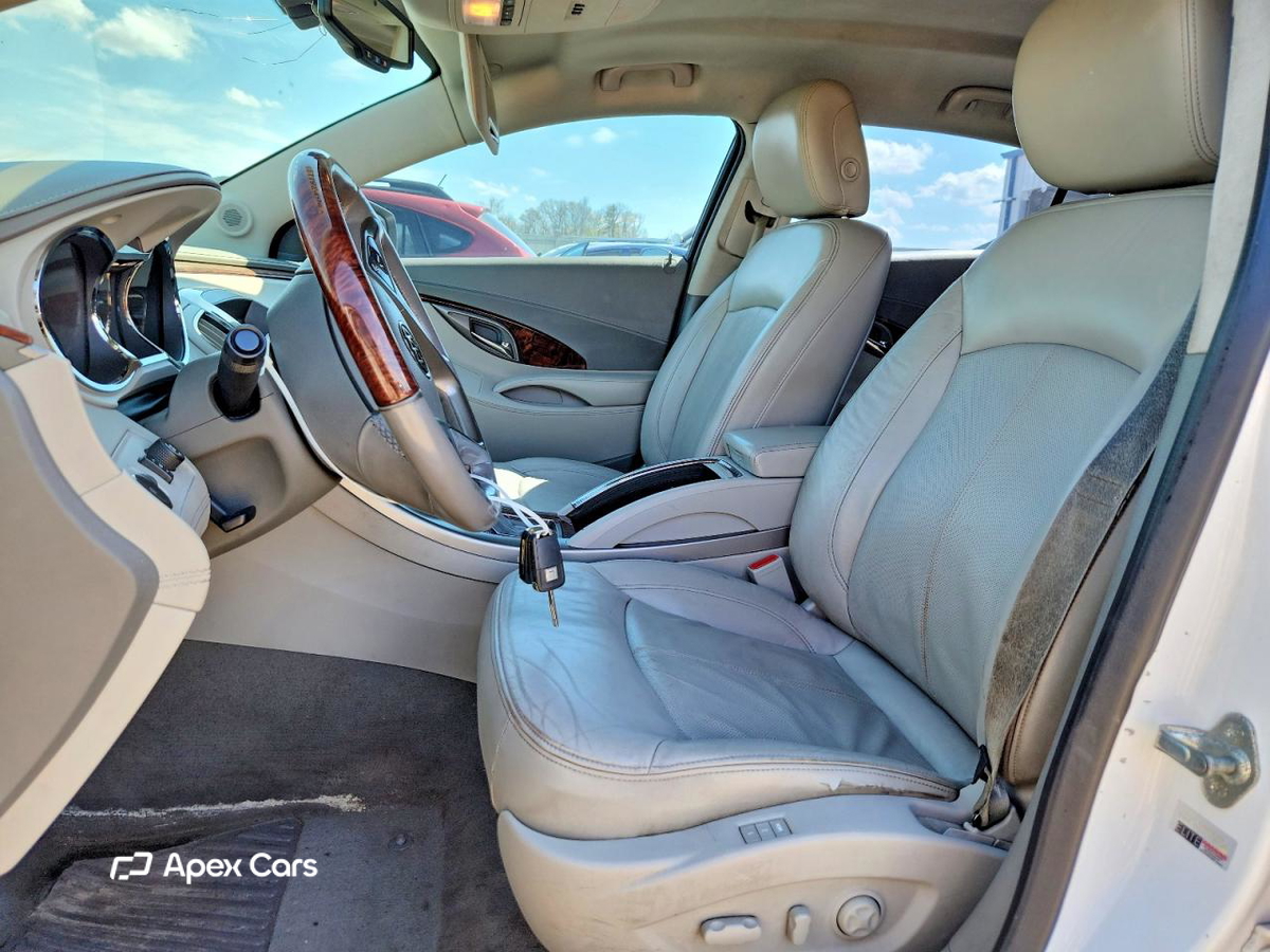 Buick LaCrosse 2012
