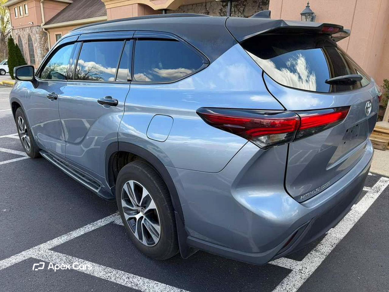 Toyota Highlander 2021