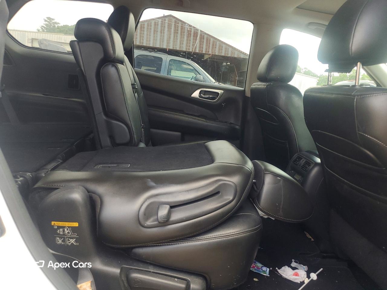 Nissan Pathfinder 2013
