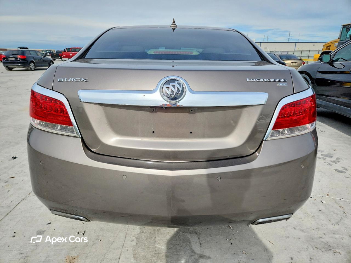 Buick LaCrosse 2011