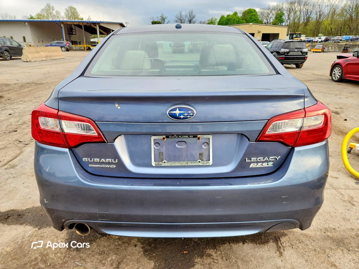 Subaru Legacy 2015