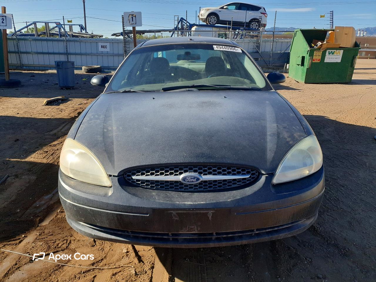 Ford Taurus 2001