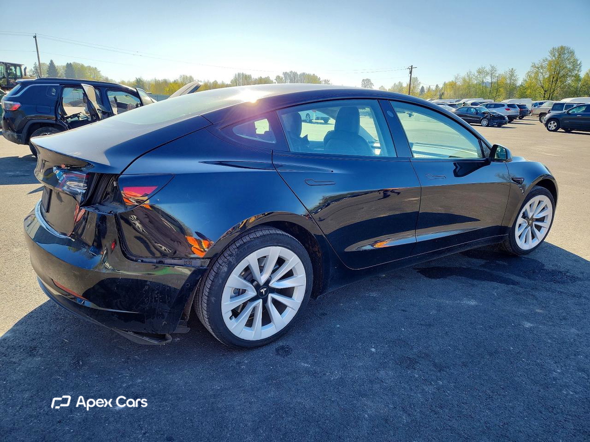 Tesla Model 3 2022