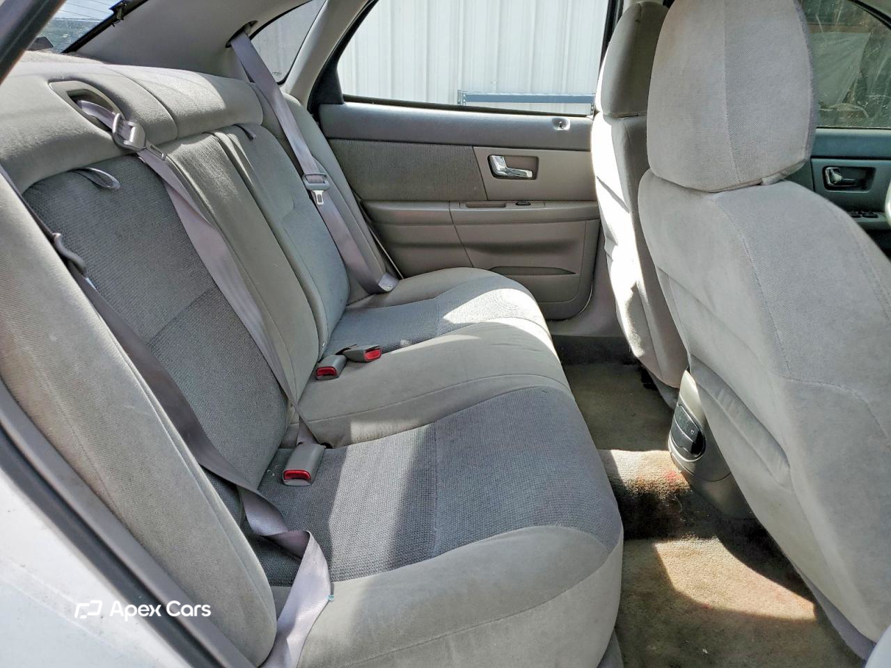 Ford Taurus 2001