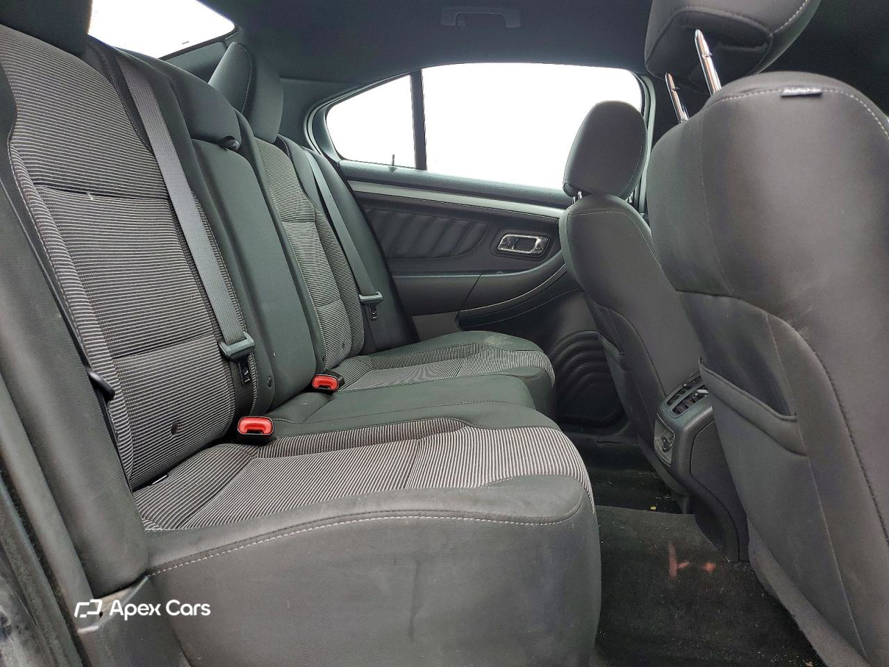 Ford Taurus 2015