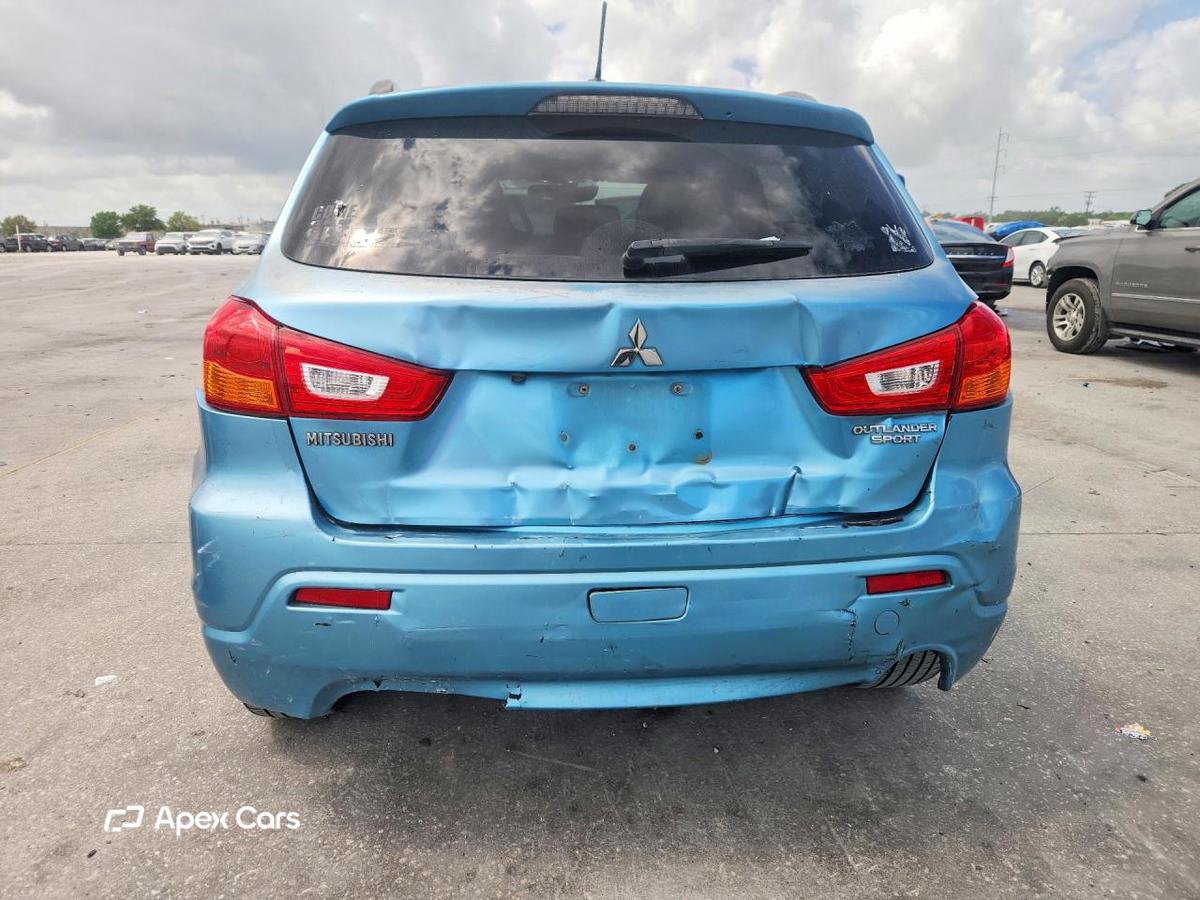 Mitsubishi Outlander 2011