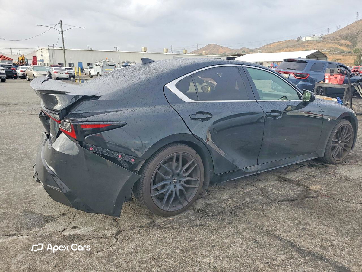 Lexus IS 2021