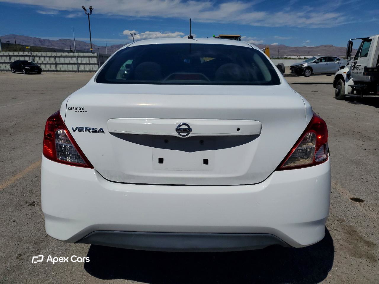 Nissan Versa 2015
