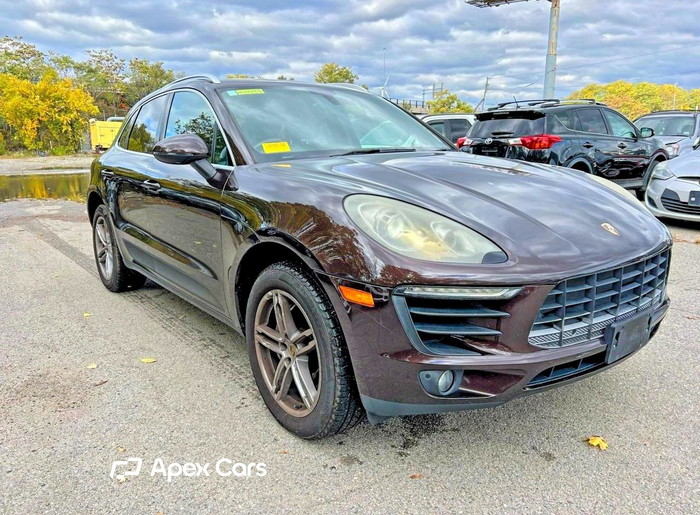 2015 Porsche Macan - Image 1 of 5
