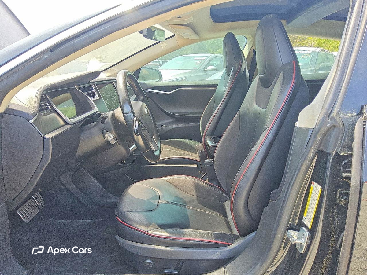 Tesla Model S 2013