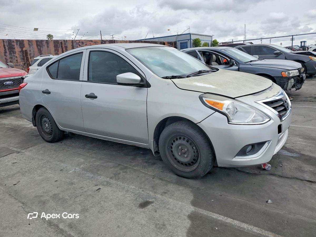 Nissan Versa 2017
