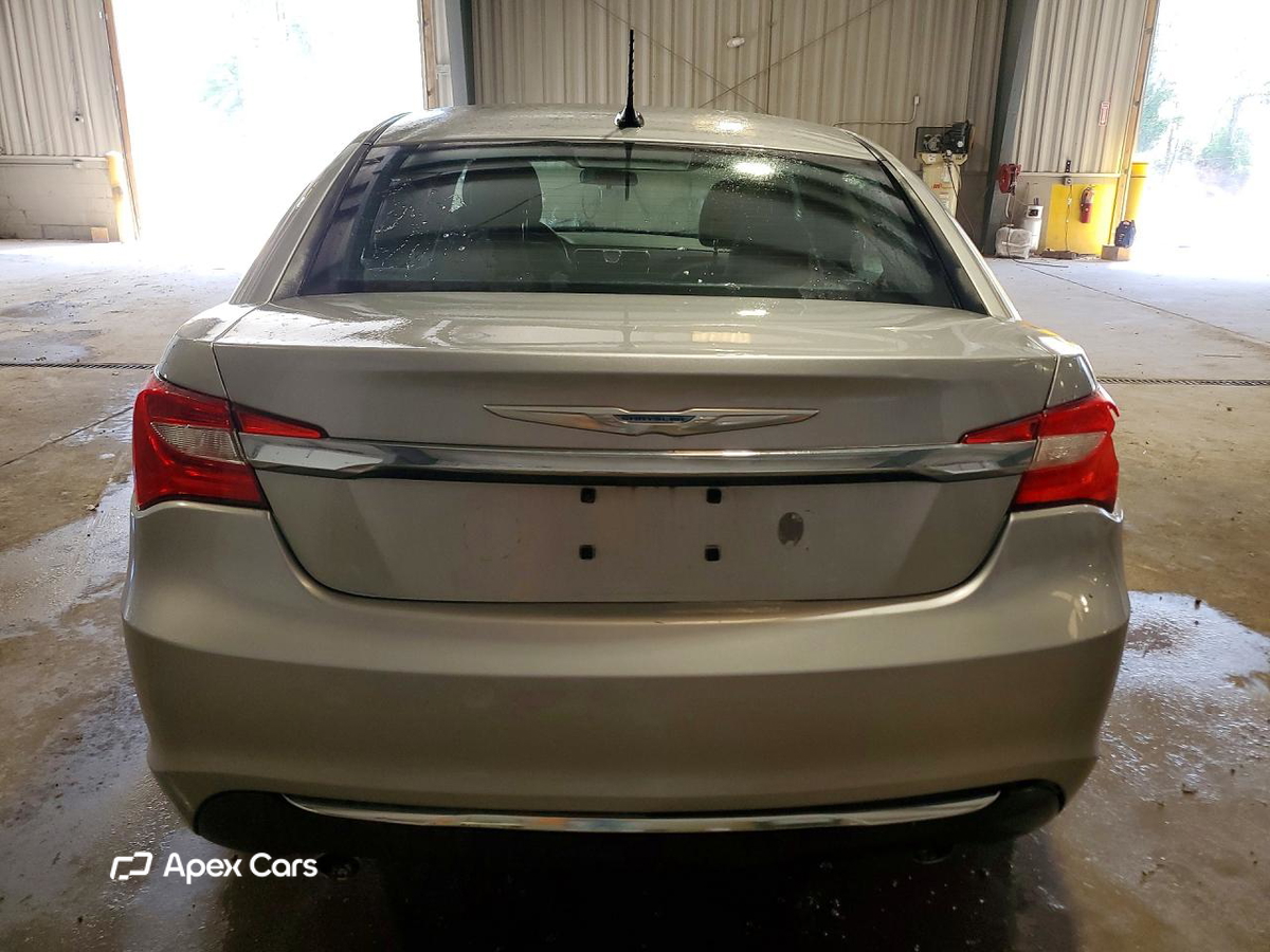 Chrysler 200 2013