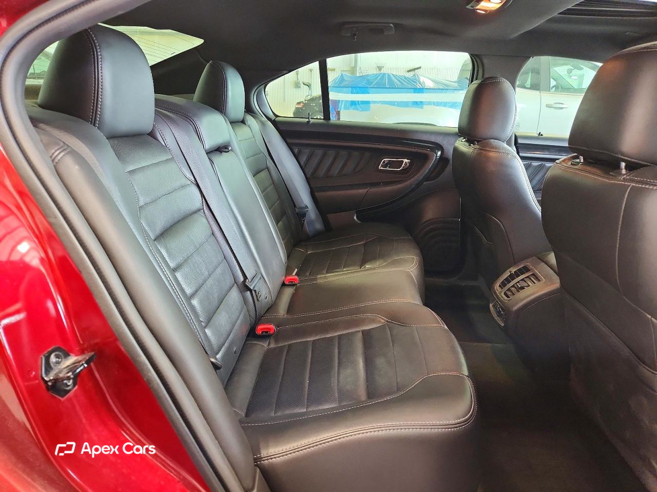 Ford Taurus 2015