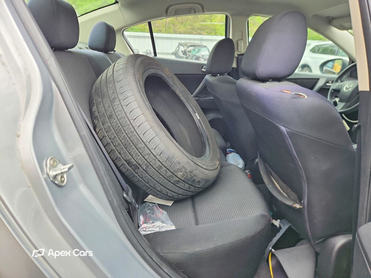 Mazda 3 2012