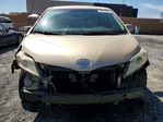 Toyota Sienna 2011