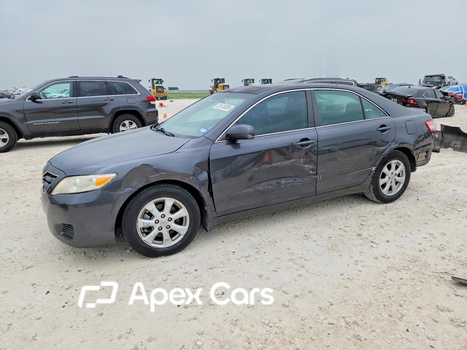 Toyota Camry 2011 - Image 1 of 13