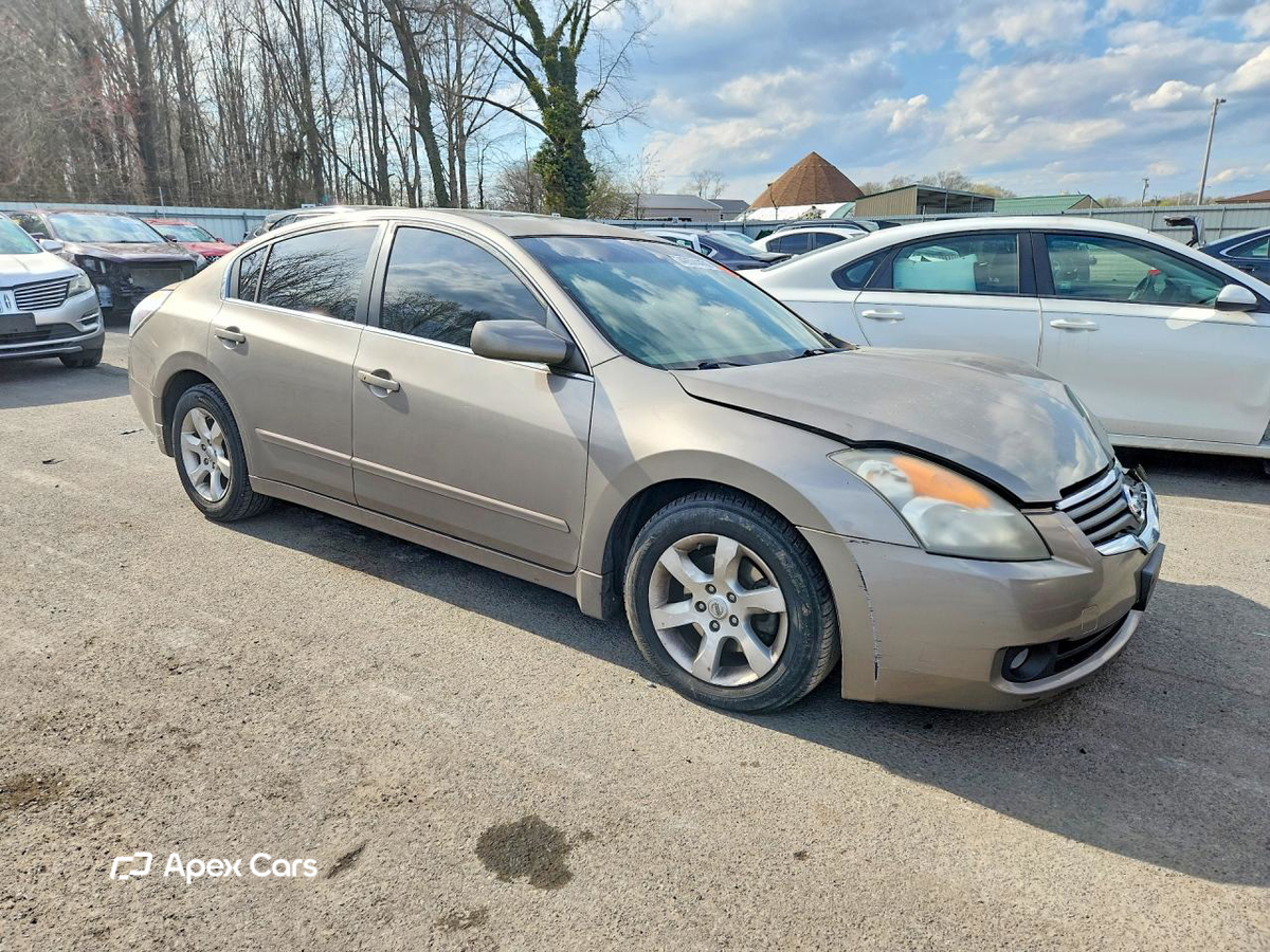 Nissan Altima 2008