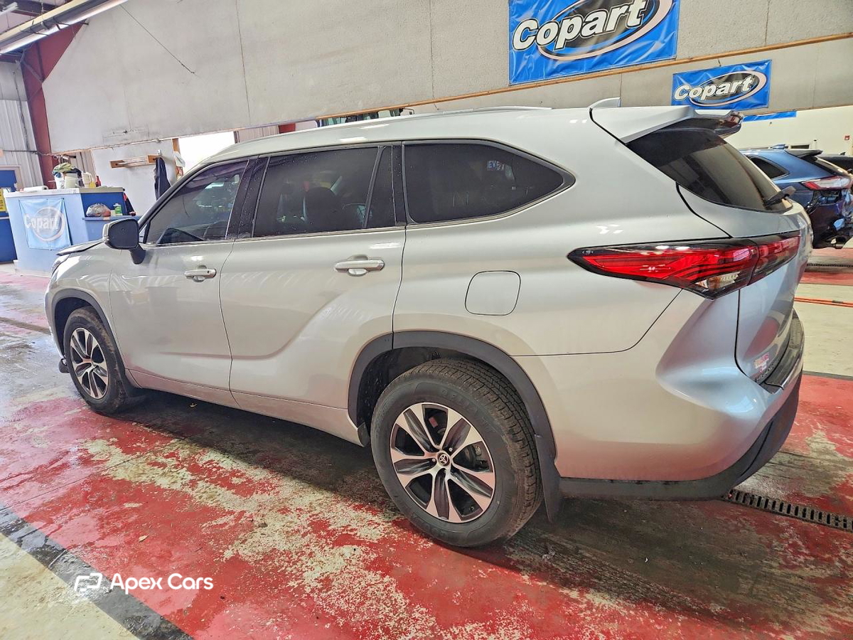 Toyota Highlander 2021