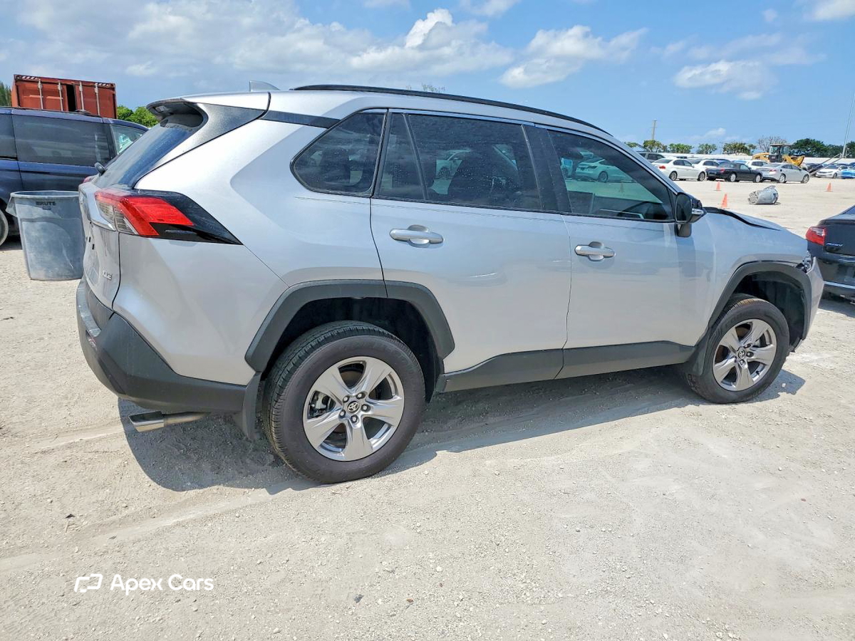 Toyota RAV 4 2025
