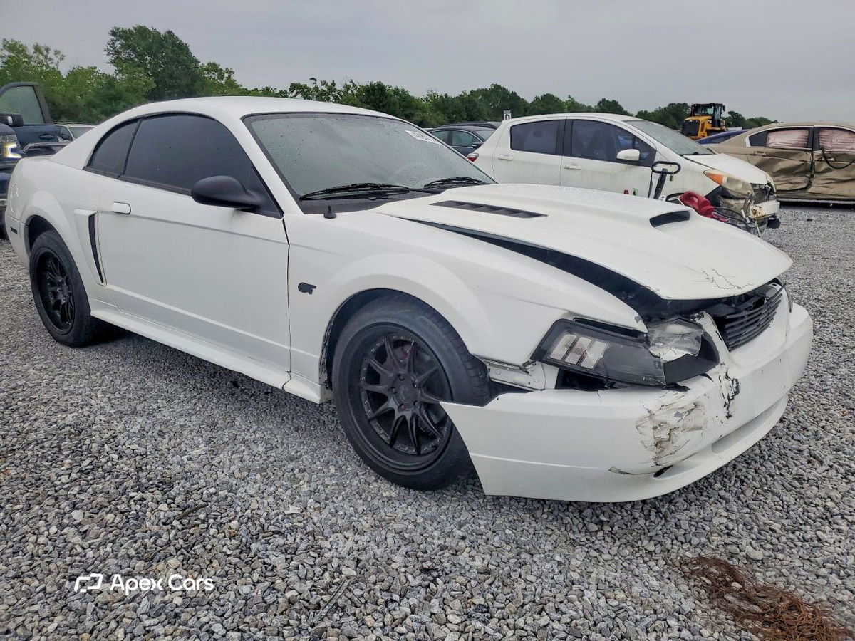 Ford Mustang 2001