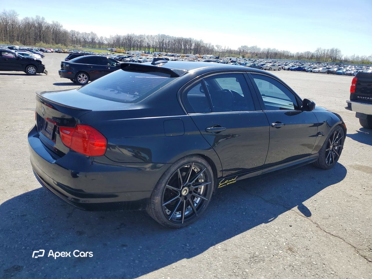 BMW Series 3 2009