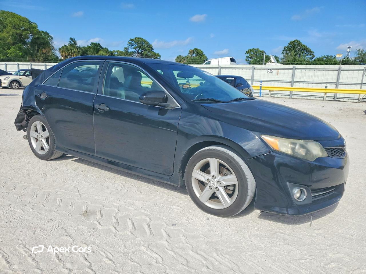 Toyota Camry 2012