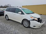 Toyota Sienna 2011