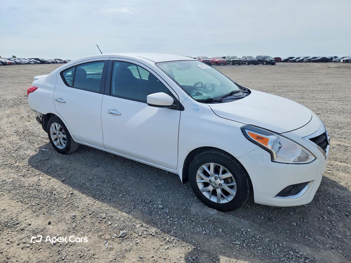 Nissan Versa 2017