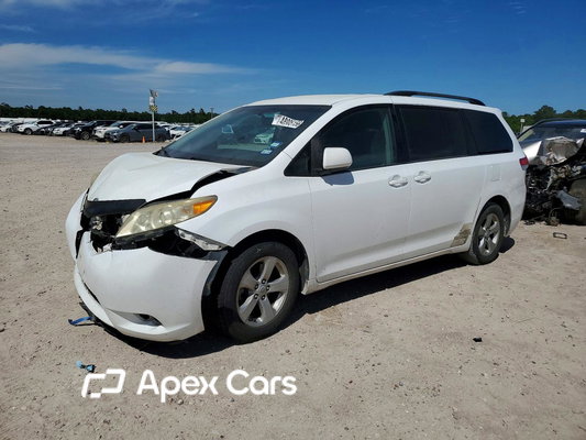 Toyota Sienna 2012 - Image 1 of 5