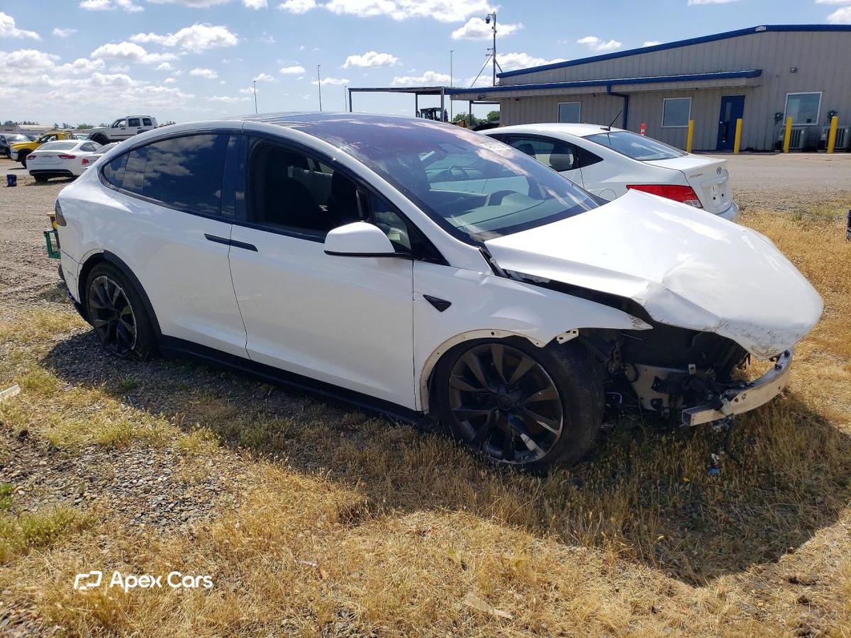 Tesla Model X 2022