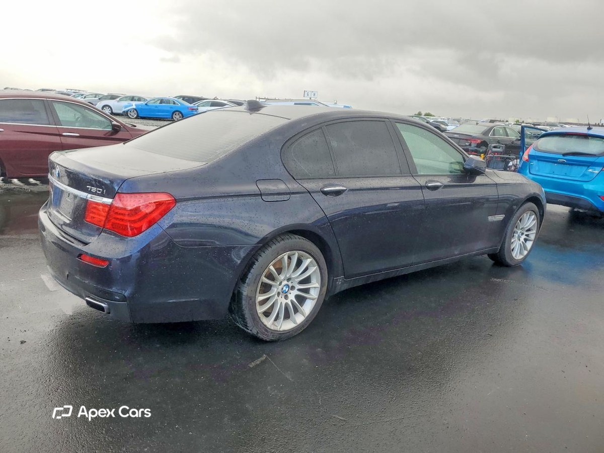 BMW Series 7 2011