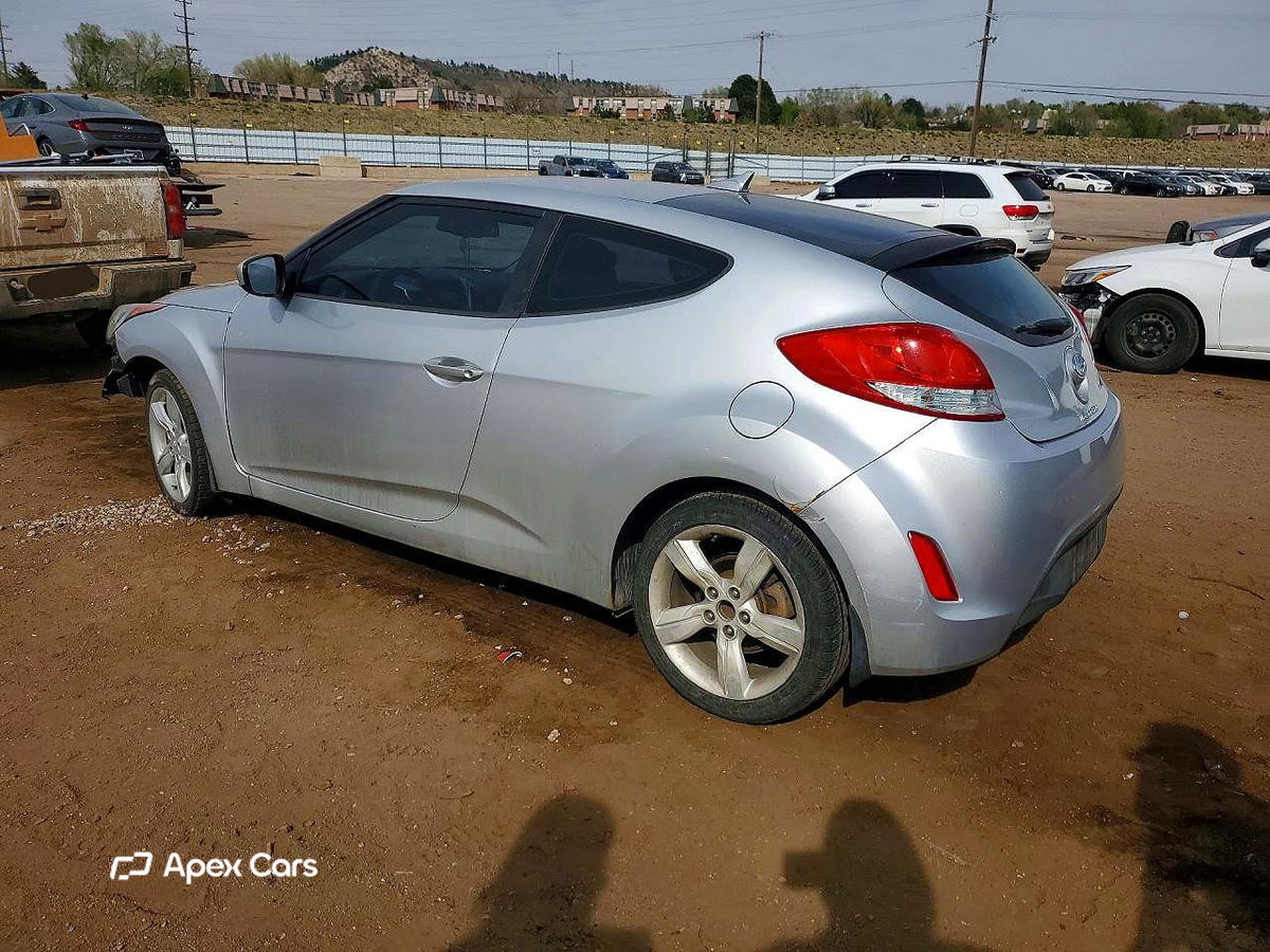 Hyundai Veloster 2012
