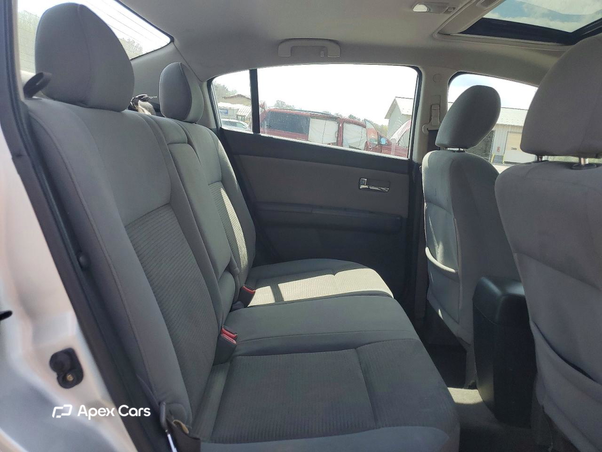 Nissan Sentra 2012