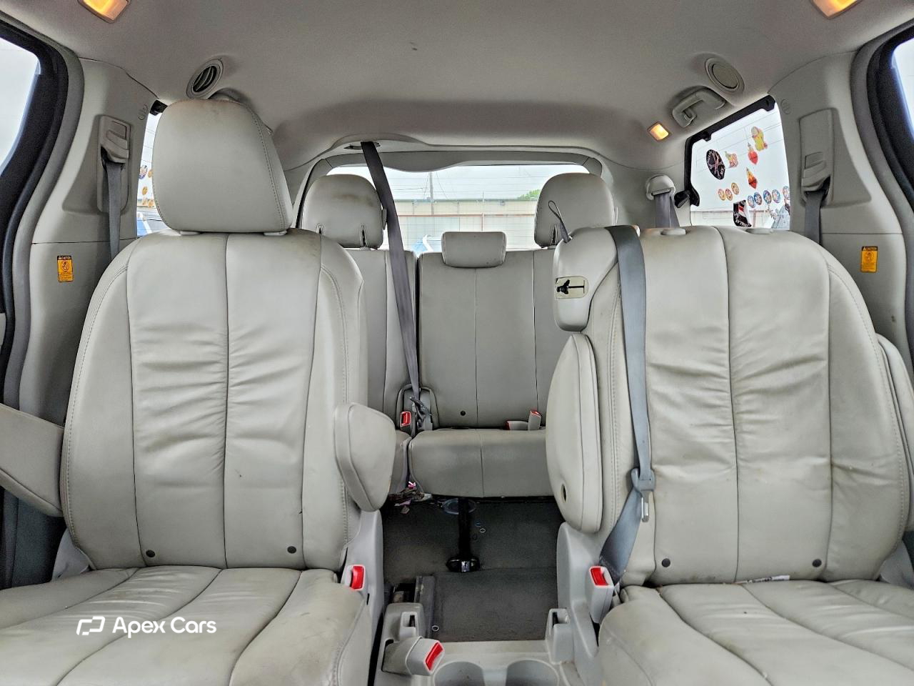 Toyota Sienna 2012