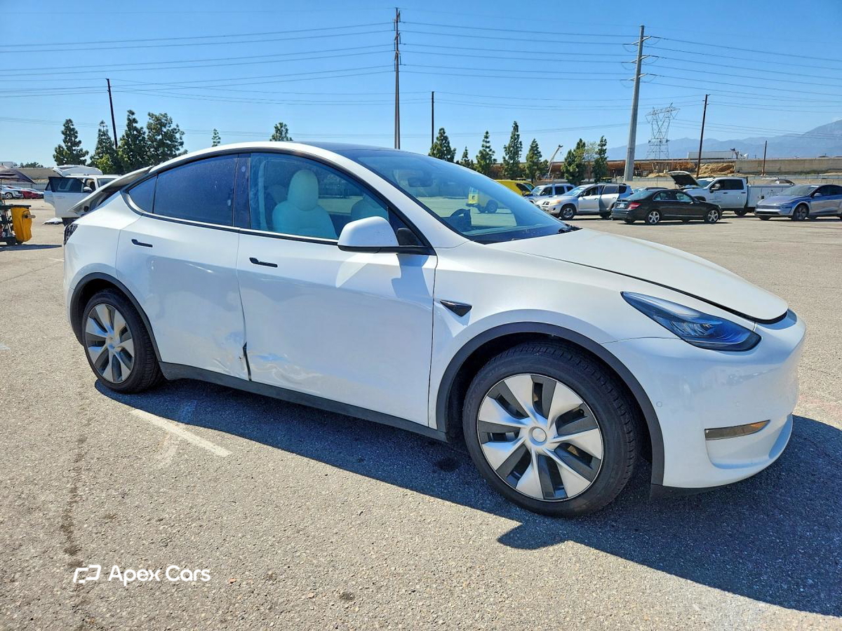 Tesla Model Y 2022