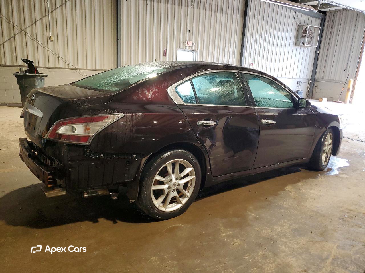 Nissan Maxima 2014