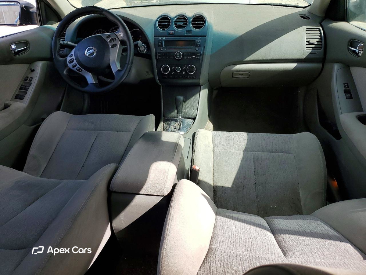 Nissan Altima 2012