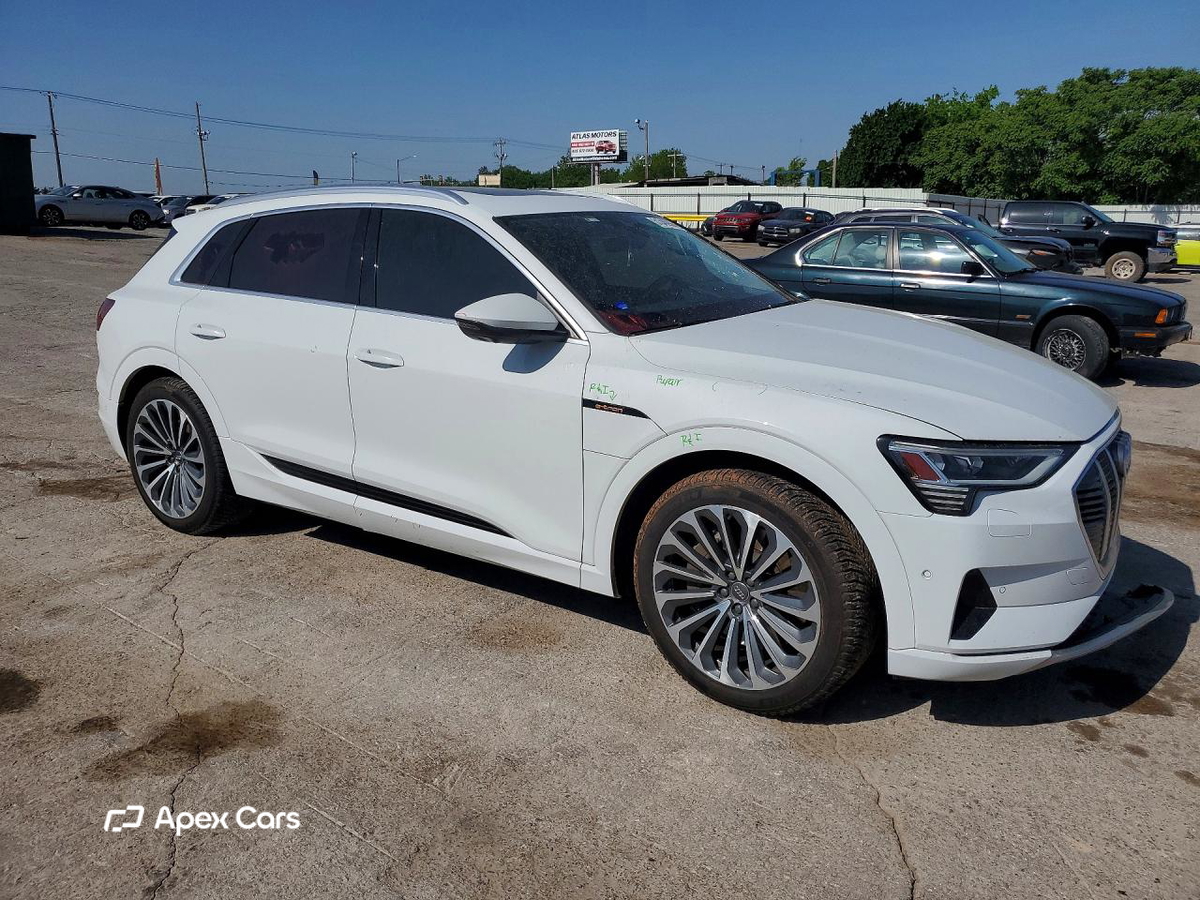 Audi e-tron 2019
