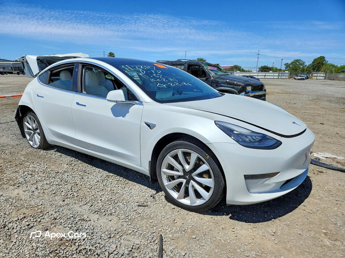 Tesla Model 3 2020