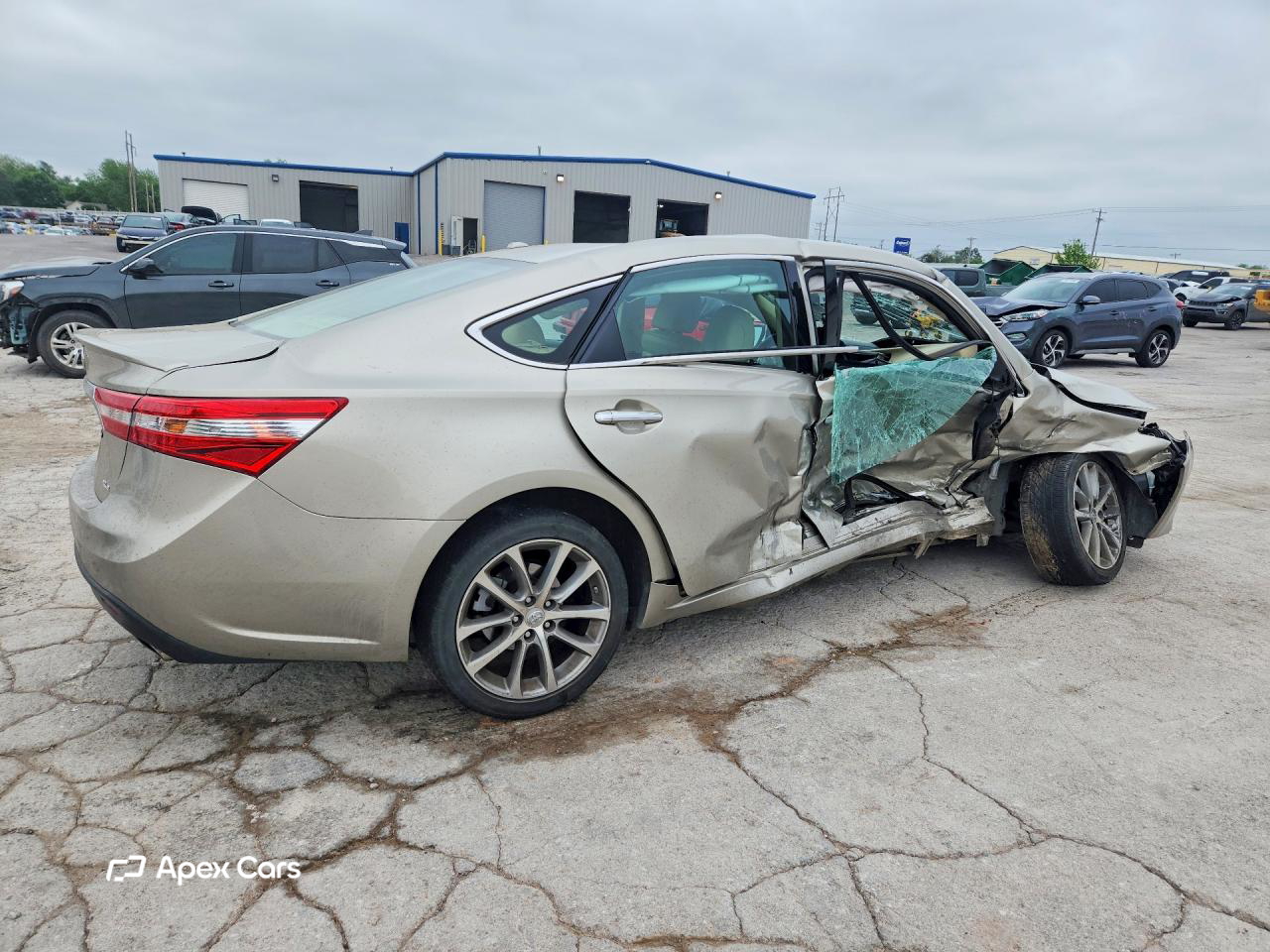 Toyota Avalon 2015